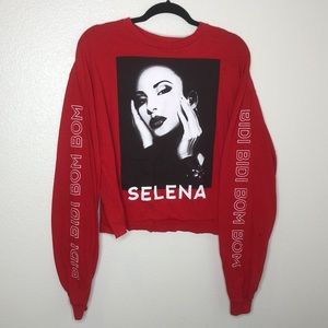 Selena Long Sleeve Graphic Crop Top